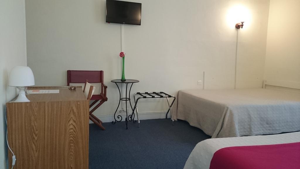 Hotel Saint-Patrick Coeur De Нант Номер фото